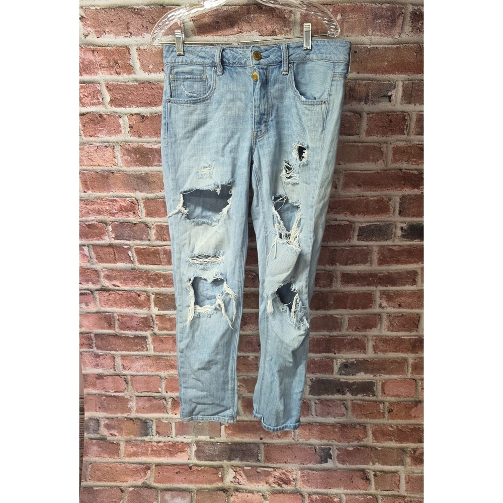 Women's AMERICAN EAGLE‎ OUTFITTERS Distressed Tomgirl Jeans Size 6